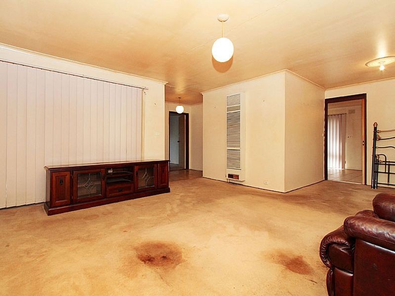 13 Blamey Avenue, Mill Park VIC 3082