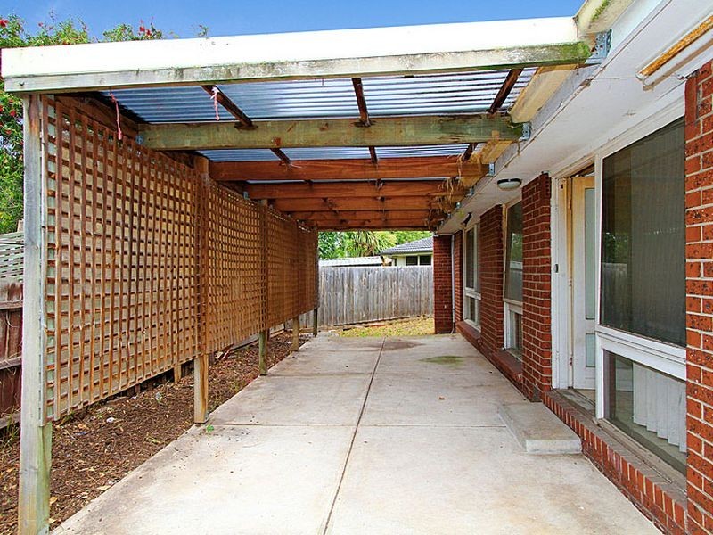 13 Blamey Avenue, Mill Park VIC 3082