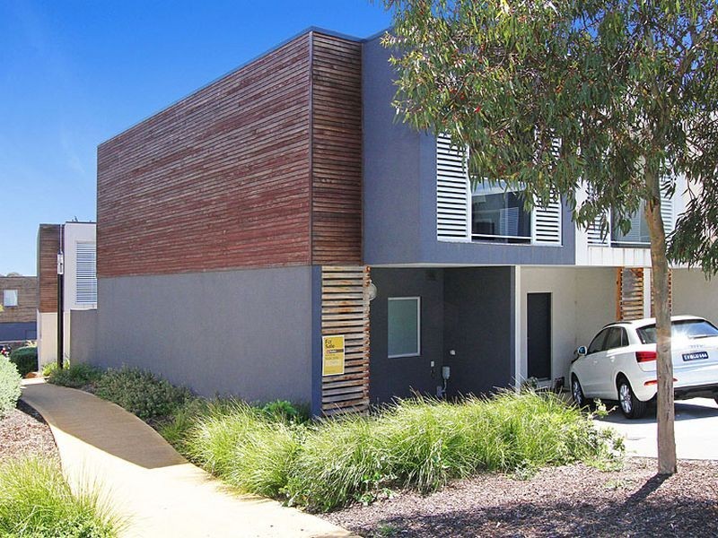 1 Poinsettia Court, Bundoora VIC 3083