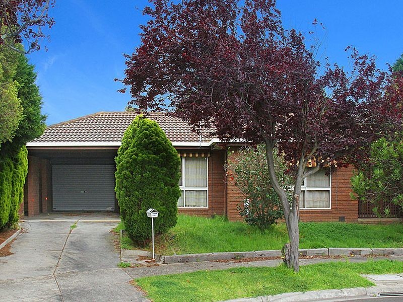 2 Farrer Court, Mill Park VIC 3082