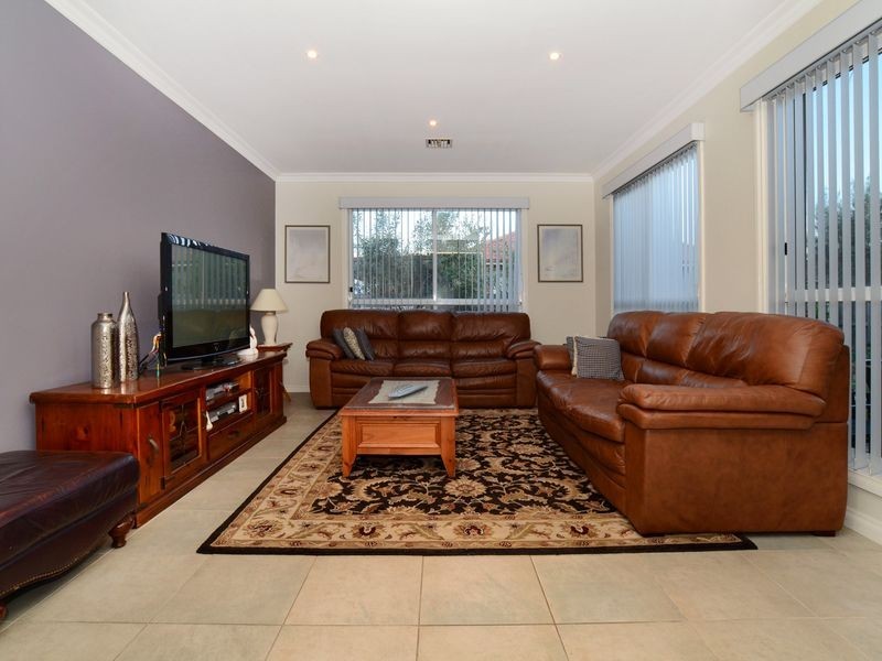 4 Coachman Way, South Morang VIC 3752