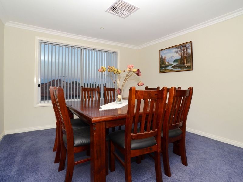 4 Coachman Way, South Morang VIC 3752