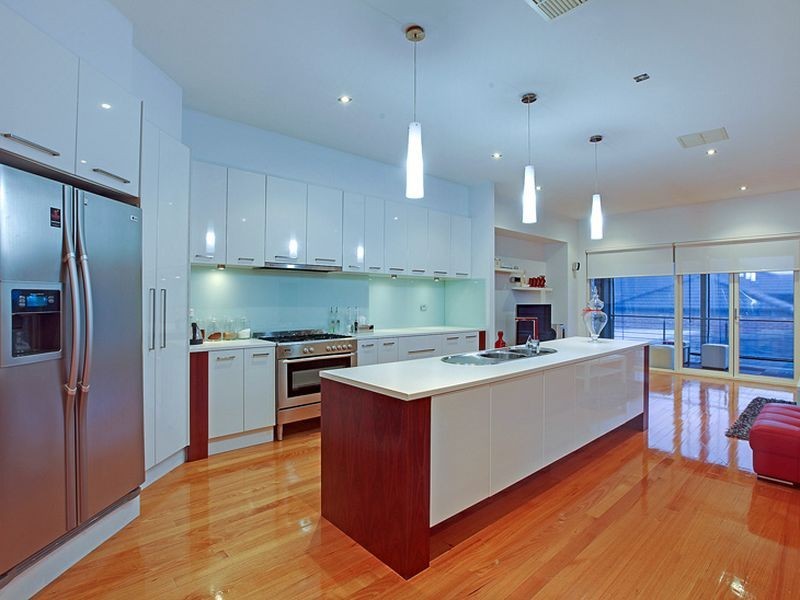 37 Elysee Avenue, South Morang VIC 3752