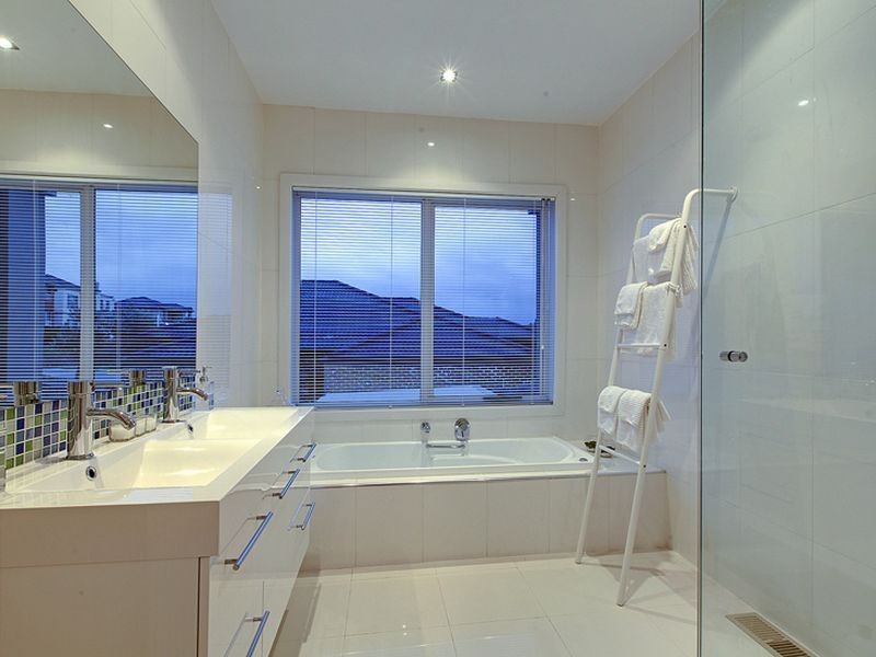 37 Elysee Avenue, South Morang VIC 3752