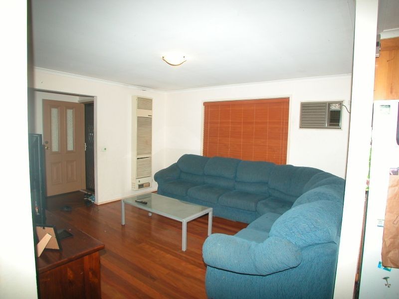 4 Teralba Close, Mill Park VIC 3082