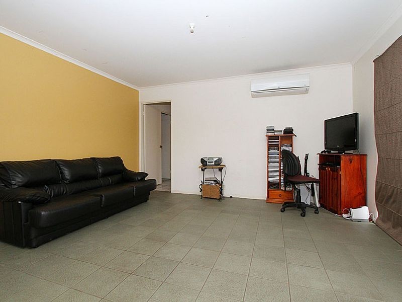 44 Carbon Crescent, Mill Park VIC 3082