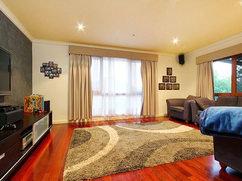 113 Telopea Crescent, Mill Park VIC 3082