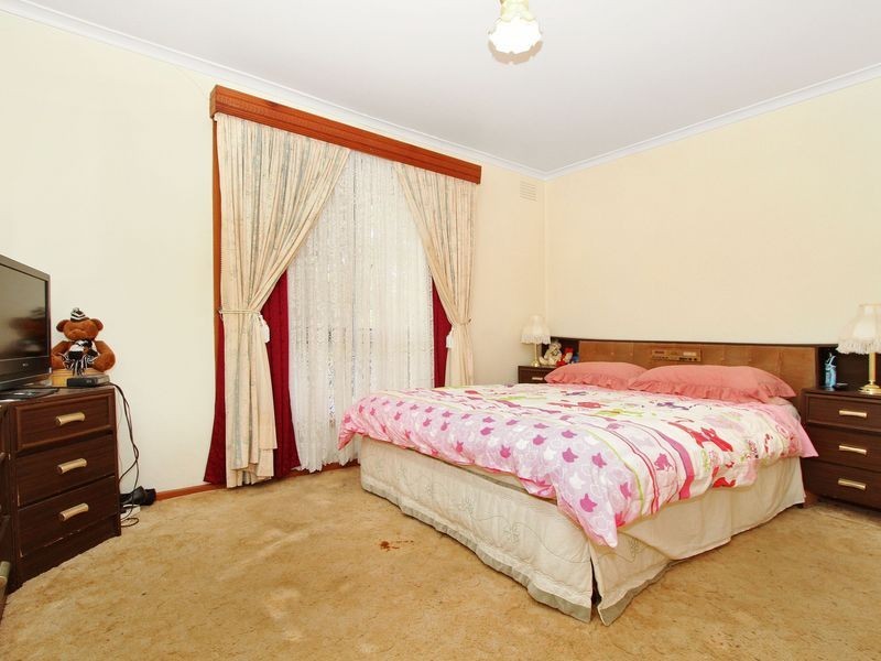 12 Christie Avenue, Mill Park VIC 3082