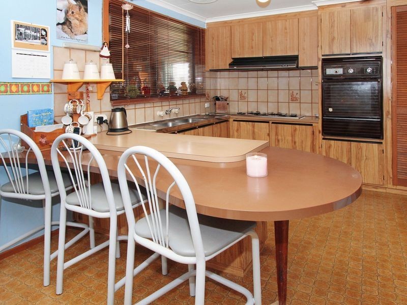 12 Christie Avenue, Mill Park VIC 3082