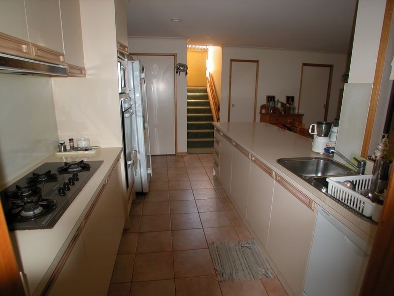 29 Mirbelia Crescent, Mill Park VIC 3082