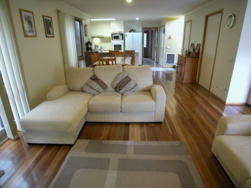 29 Mirbelia Crescent, Mill Park VIC 3082