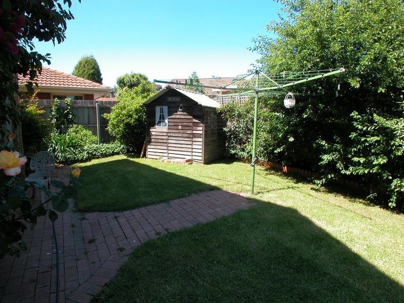 29 Mirbelia Crescent, Mill Park VIC 3082
