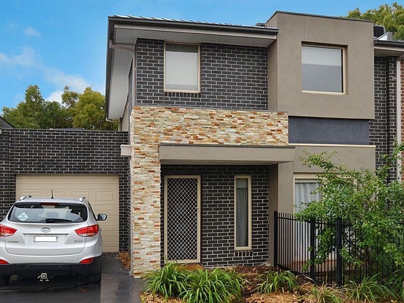 2/9 Hickling Road, Mernda VIC 3754