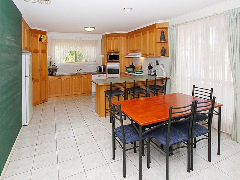 33 Kalman Road, Epping VIC 3076