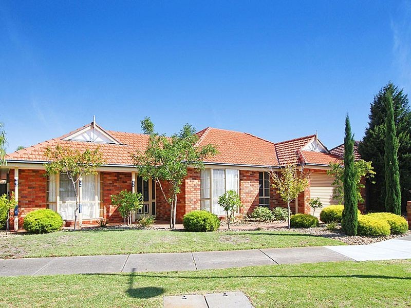 16 Twin River Drive, South Morang VIC 3752