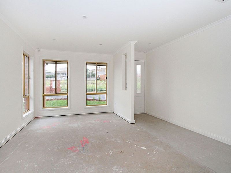 8 Malindi Court, South Morang VIC 3752