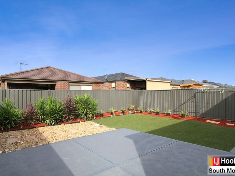 5 Yumbarra Parade, Wollert VIC 3750