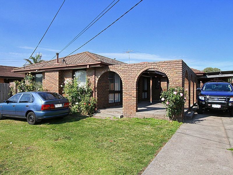 13 Dennis Street, Lalor VIC 3075