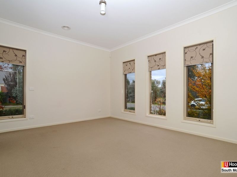 28 Rowell Drive, Mernda VIC 3754