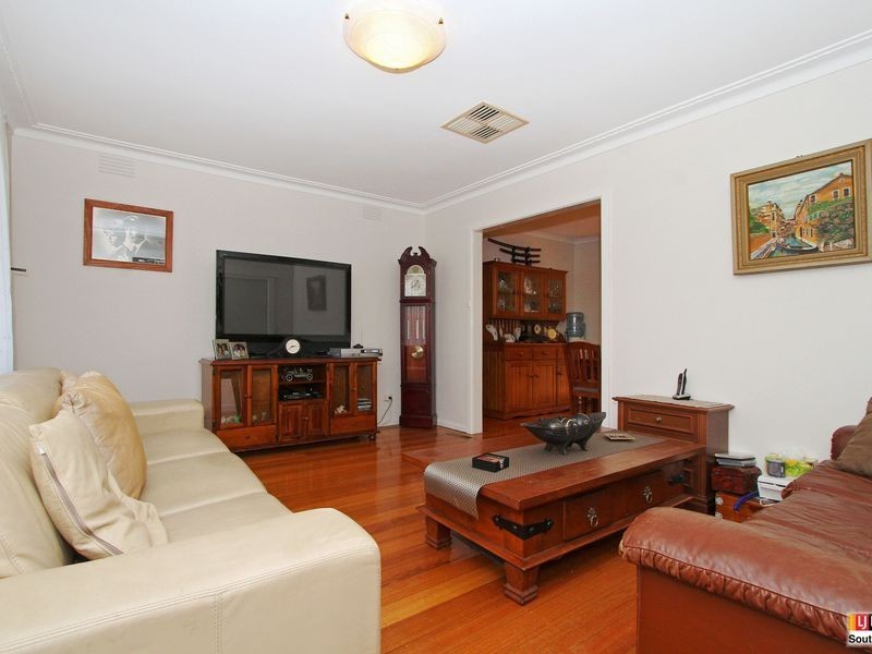 8 Burwood Court, Thomastown VIC 3074