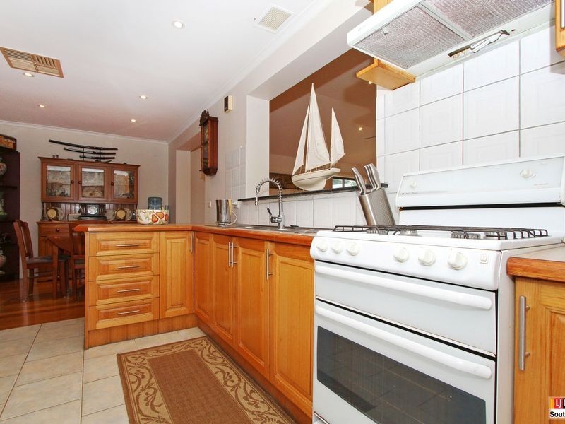 8 Burwood Court, Thomastown VIC 3074