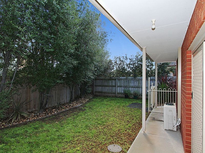 11 Scenic Terrace, South Morang VIC 3752