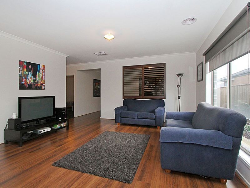 11 Burrell Way, Mernda VIC 3754