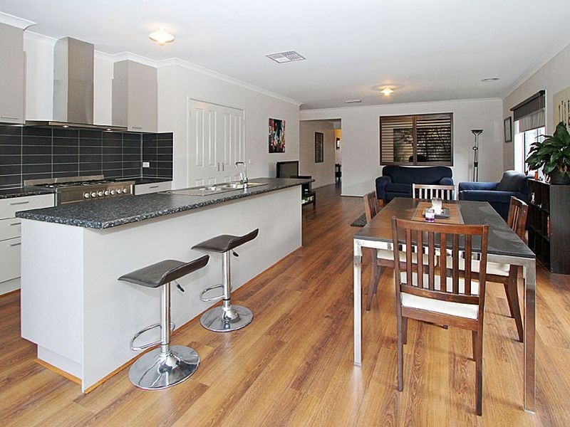 11 Burrell Way, Mernda VIC 3754