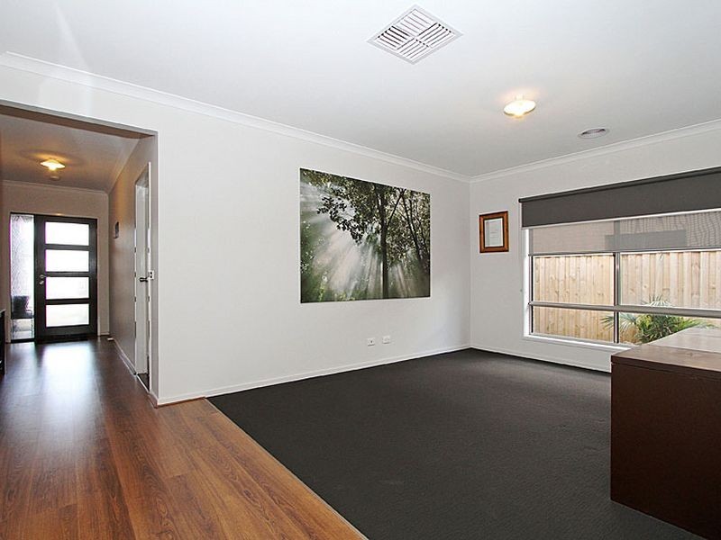 11 Burrell Way, Mernda VIC 3754