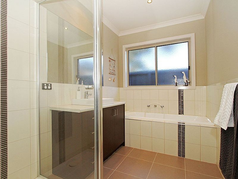 21 Jondarvan Drive, Mernda VIC 3754