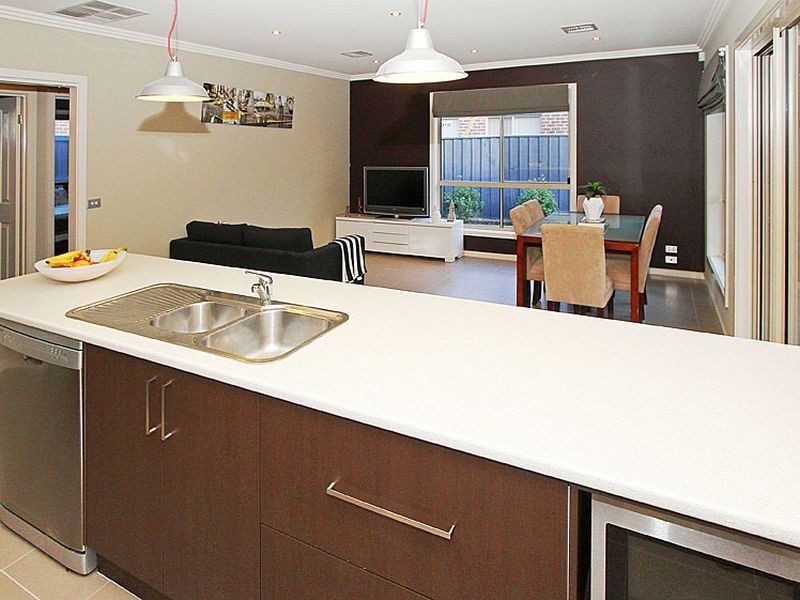 21 Jondarvan Drive, Mernda VIC 3754