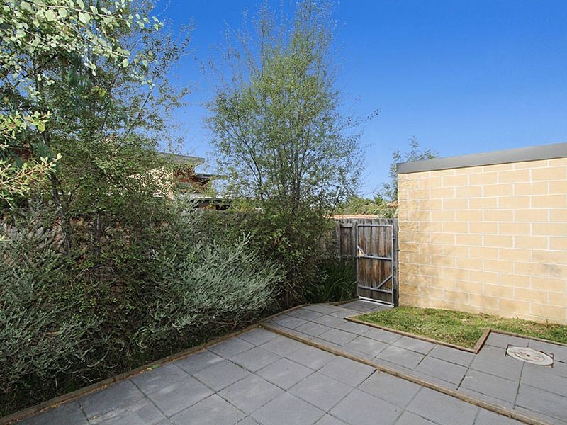 1/9 Warwick Road, Greensborough VIC 3088