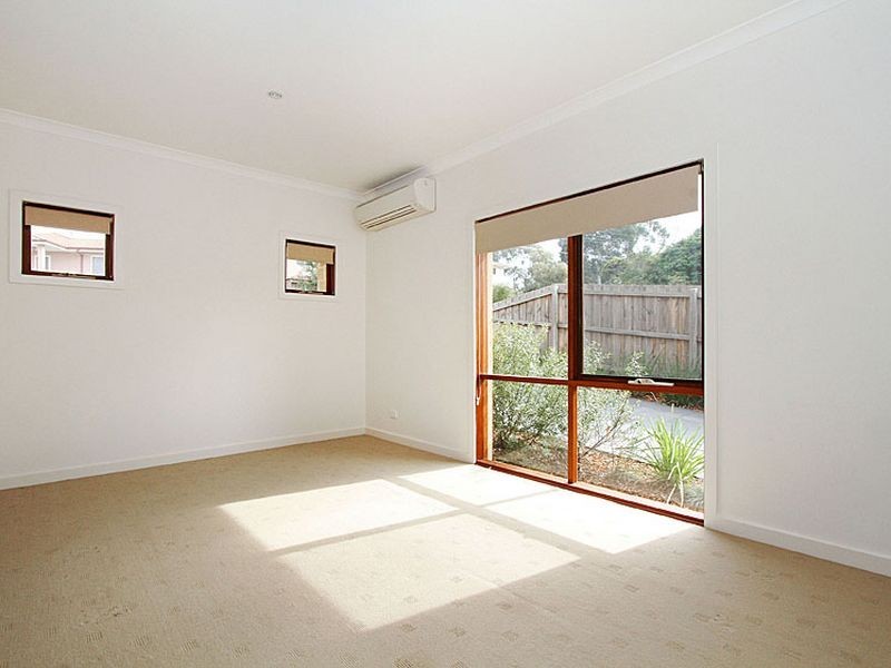 1/9 Warwick Road, Greensborough VIC 3088