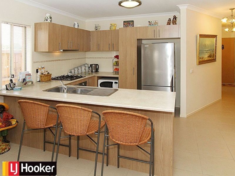 18 Bear Crescent, Doreen VIC 3754