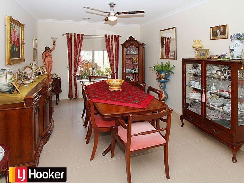 18 Bear Crescent, Doreen VIC 3754