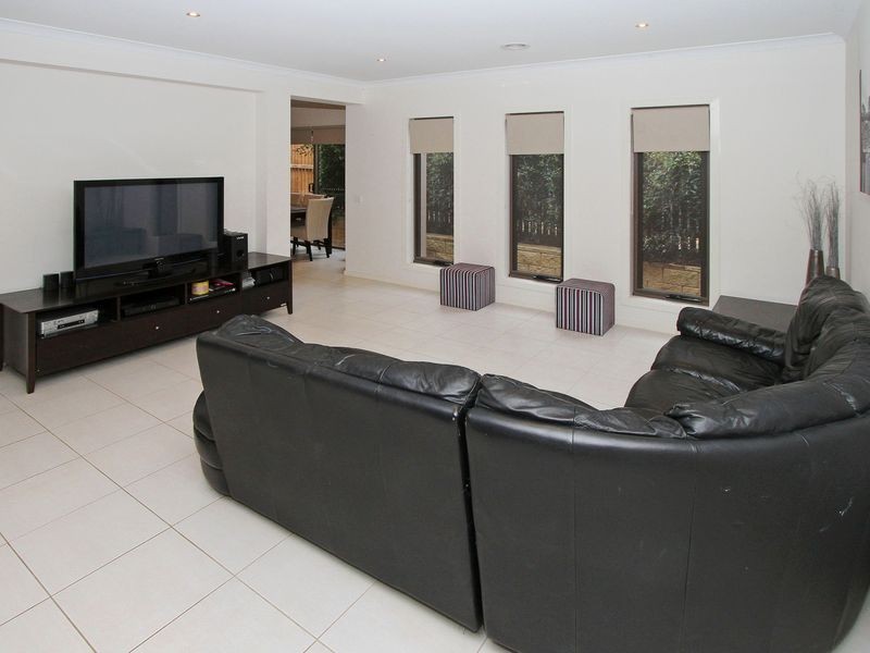 12 Pimpinella Pass, Mernda VIC 3754