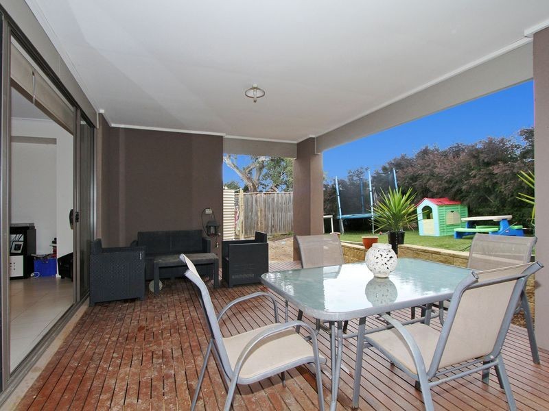 12 Pimpinella Pass, Mernda VIC 3754