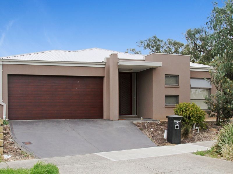 12 Pimpinella Pass, Mernda VIC 3754