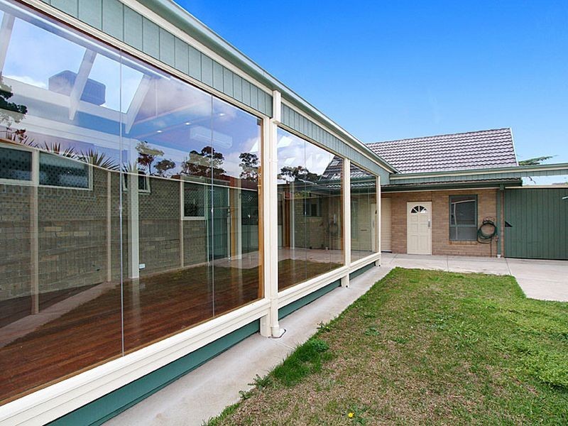 3 Redfield Court, Mill Park VIC 3082