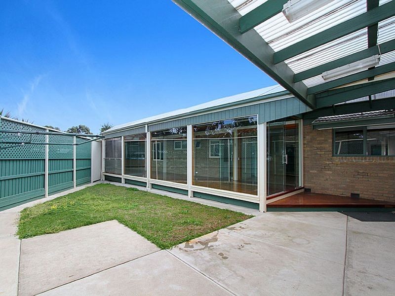 3 Redfield Court, Mill Park VIC 3082