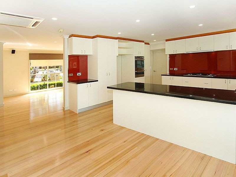 3 Redfield Court, Mill Park VIC 3082