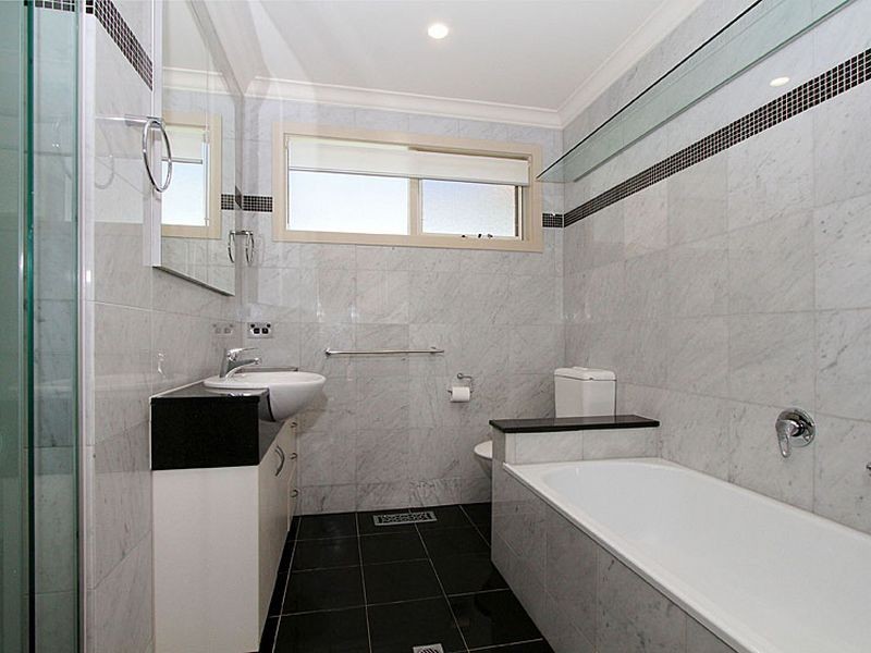 3 Redfield Court, Mill Park VIC 3082