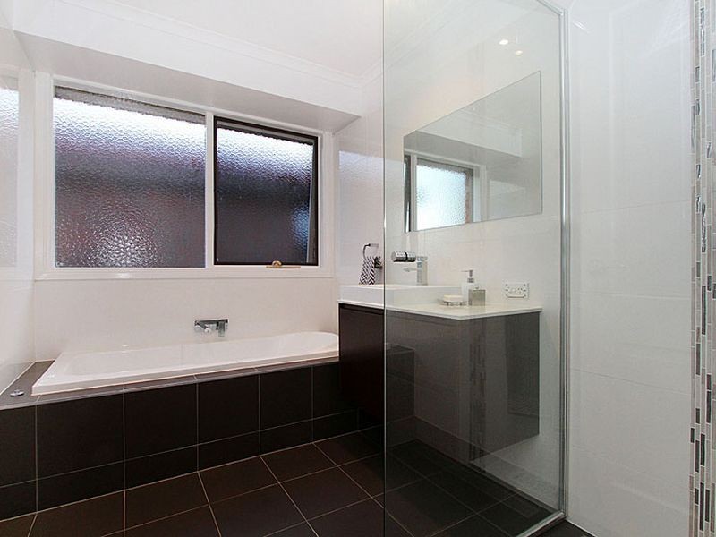 26 Mirbelia Crescent, Mill Park VIC 3082