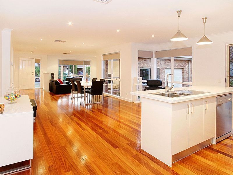 26 Mirbelia Crescent, Mill Park VIC 3082