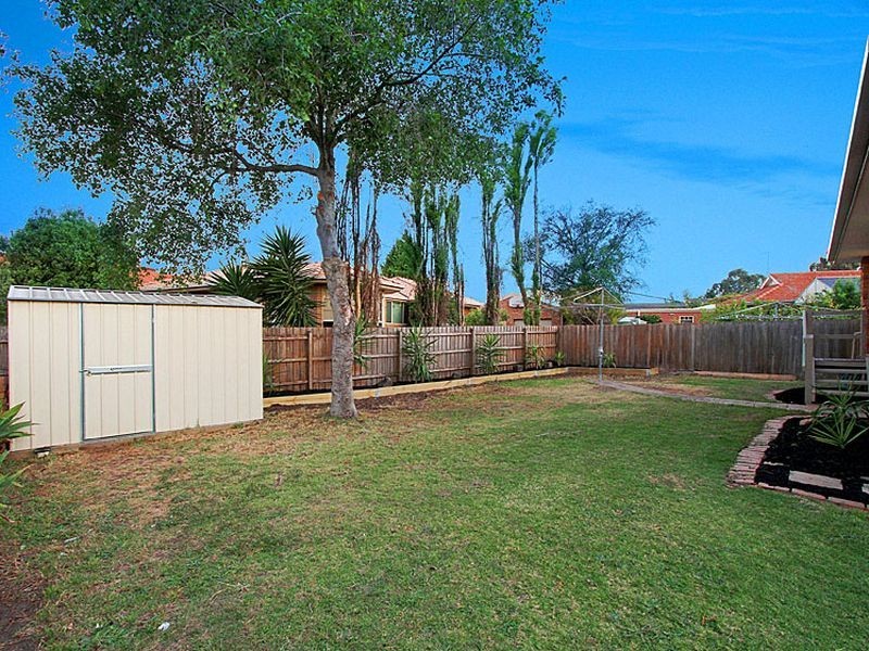 26 Mirbelia Crescent, Mill Park VIC 3082