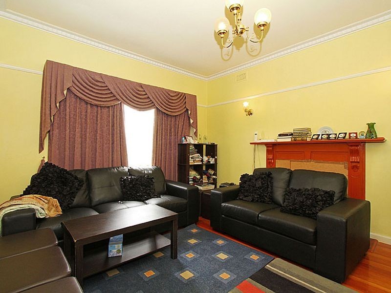 1/16 Lock Street, Fawkner VIC 3060
