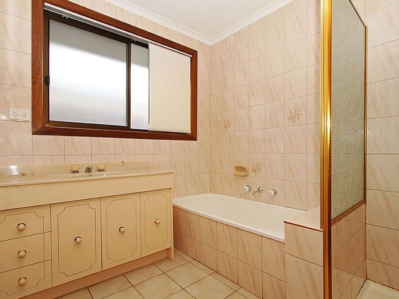 1 James Ruse Court, Mill Park VIC 3082