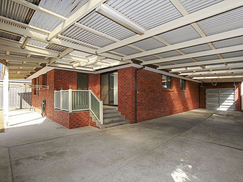 1 James Ruse Court, Mill Park VIC 3082