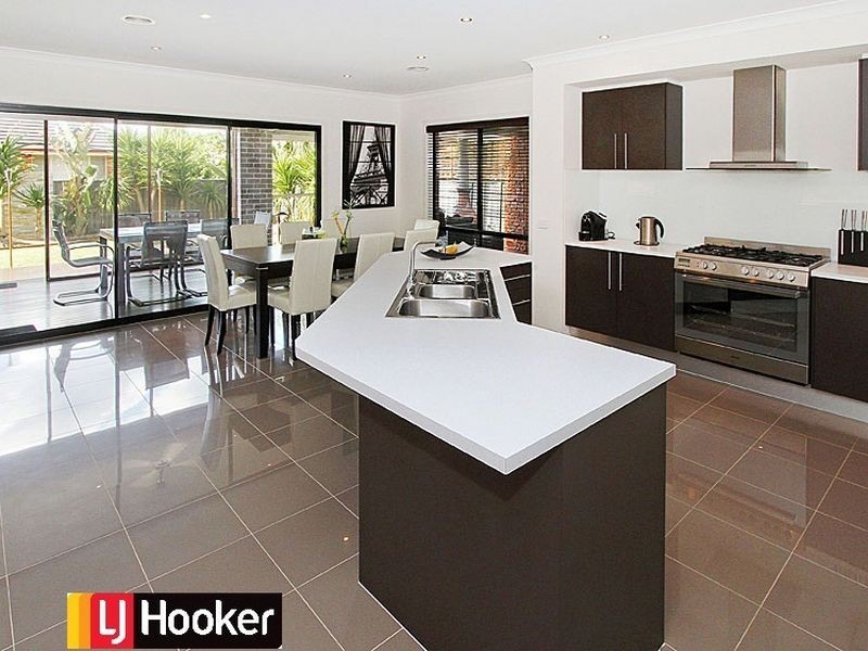 8 Hepburn St, South Morang VIC 3752