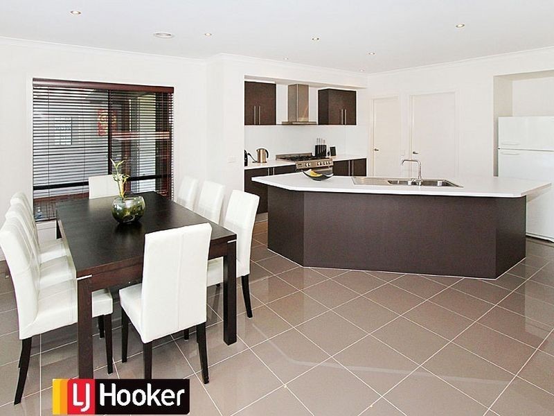 8 Hepburn St, South Morang VIC 3752